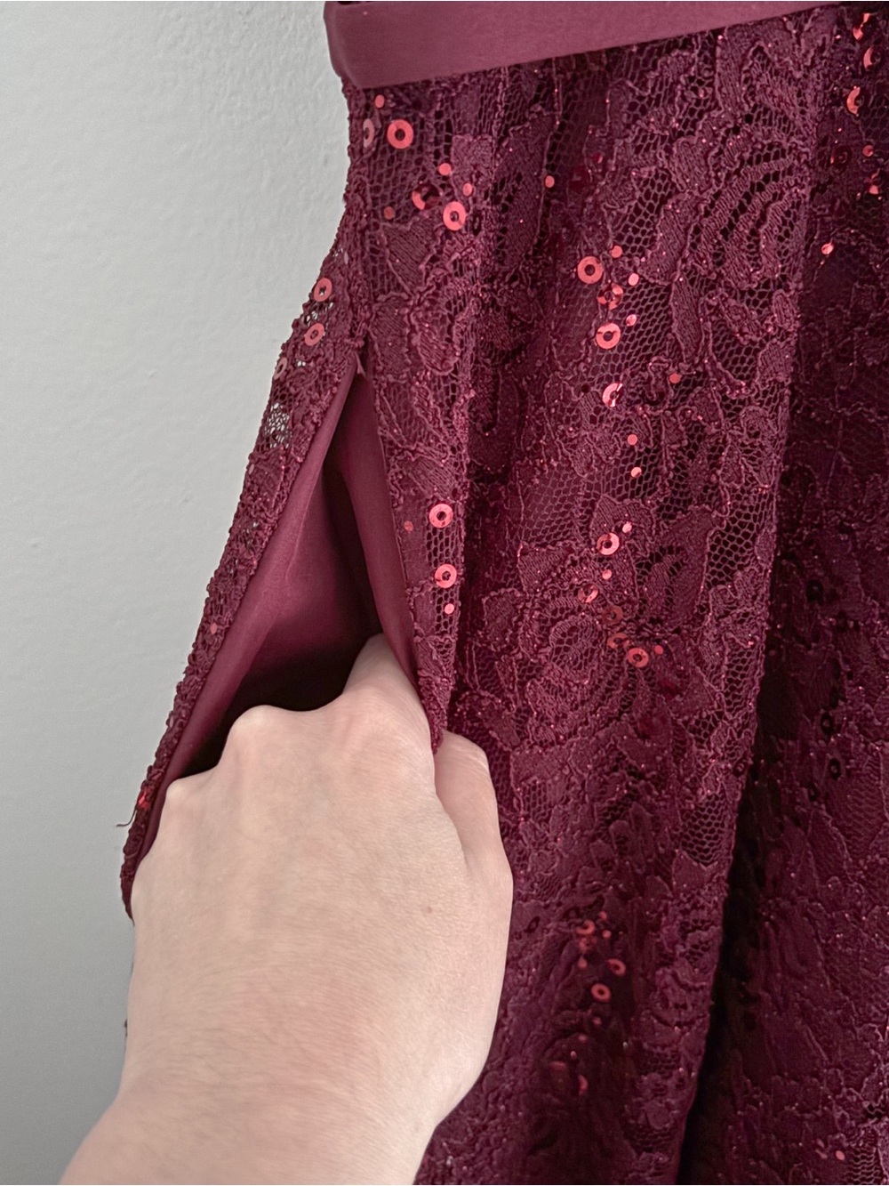 Jules & Cleo sparkle lace evening gown - Picture 7 of 14